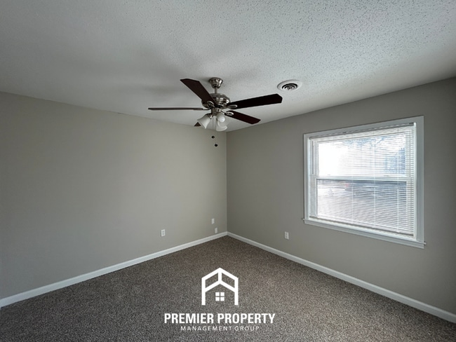 Building Photo - Spacious 3BR Southaven Home w/ Sunroom, Hardwood Floors & Fenced Yard & Near Schools