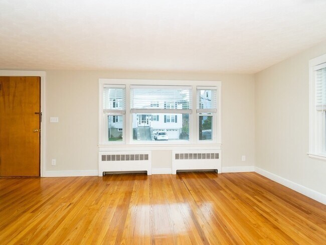 Building Photo - 5 Mangano Ct