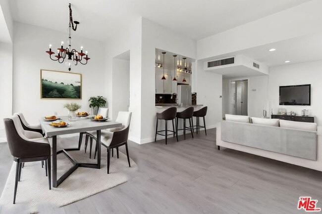 Building Photo - 10501 Wilshire Blvd