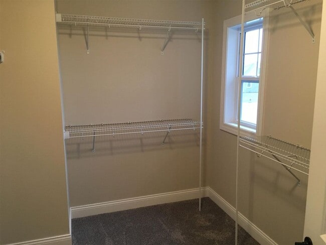 Building Photo - 1206 S Roberto Rd