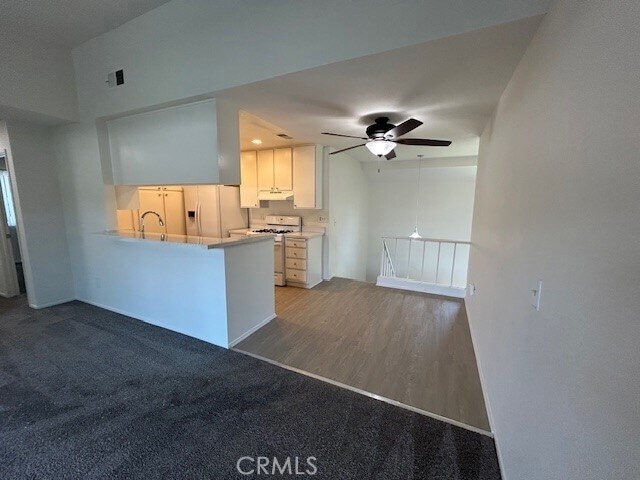 Building Photo - 74533 Sagebrush Dr