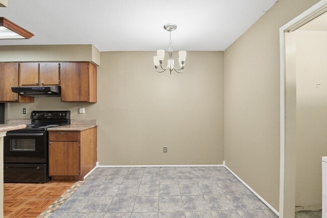 Building Photo - 12905 Woodforest Blvd