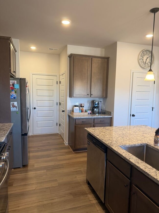 Building Photo - Ooltewah-Harbour Chase Community