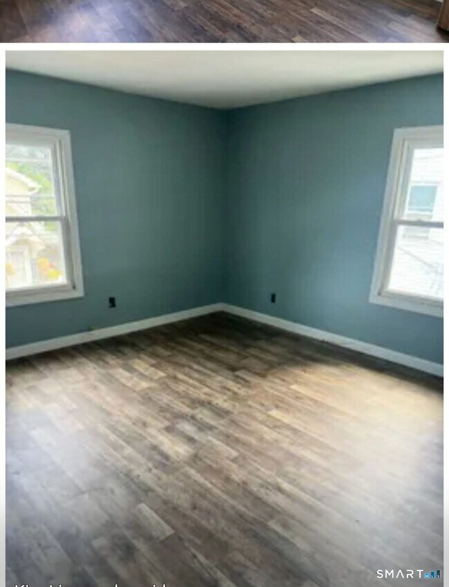 Building Photo - 6 Springdale Ave