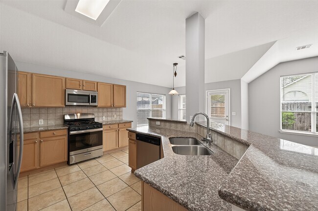 Building Photo - 3135 Silver Cedar Trail