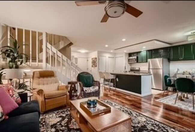 Primary Photo - Spacious Townhome in Aurora