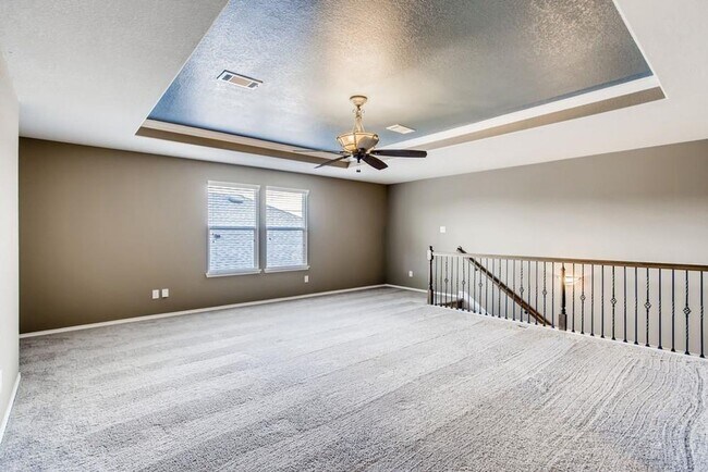 Building Photo - Charming 4-Bedroom Home in Devonshire with Spacious Living Areas and Gorgeous Backyard Oasis.