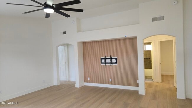 Building Photo - 9616 E Sheena Dr