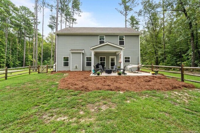 Building Photo - 400 Everest Ct