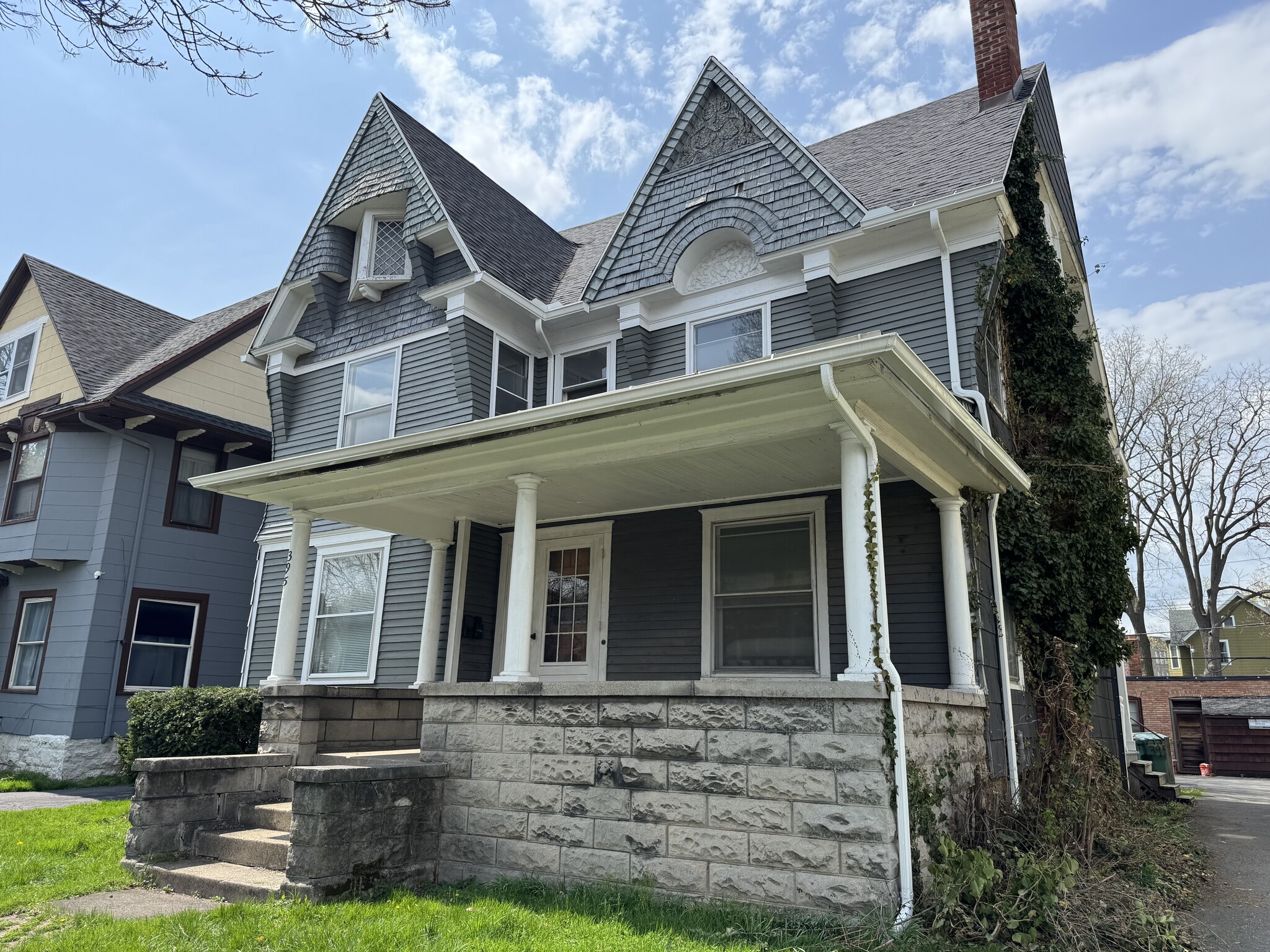 Building Photo - 395 Meigs St