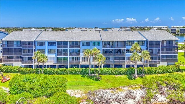 Building Photo - 20 NE Plantation Rd