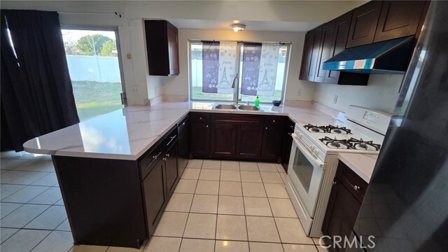 Building Photo - 23850 Suncrest Ave