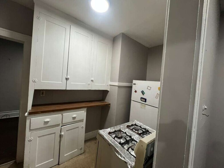 Building Photo - 1801 Stanwood Rd