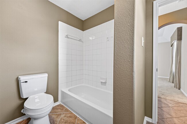 Building Photo - 9735 Lansing Meadows Dr