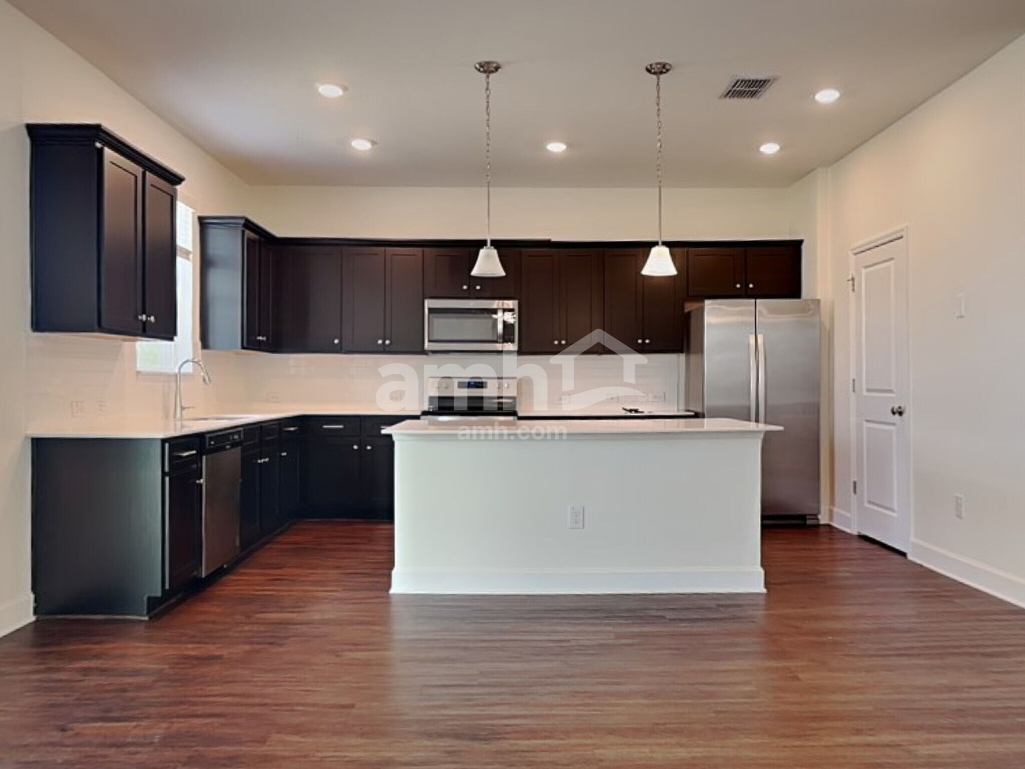 Building Photo - 3130 Artemisia Ln