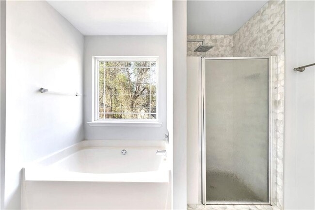 Building Photo - 56 Holly Rd NW