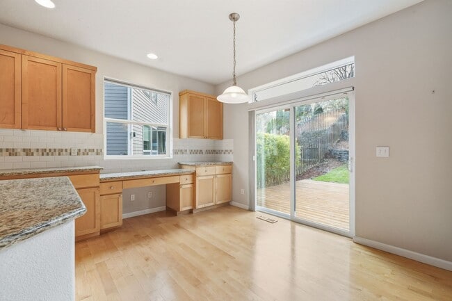 Building Photo - 9035 SW Ivory St