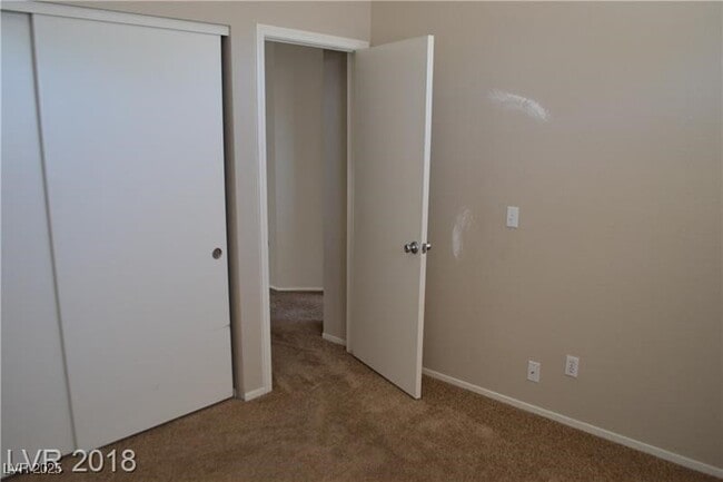 Building Photo - 8006 S Counterpoint Ln