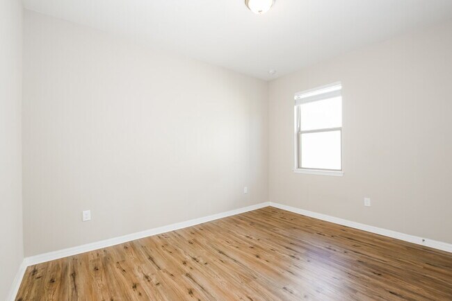 Building Photo - 3416 Soaring Dr