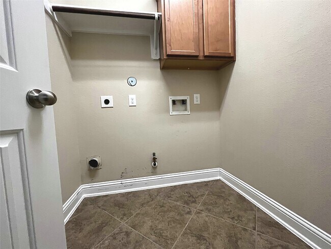 Building Photo - 307 Maverick Run Ct