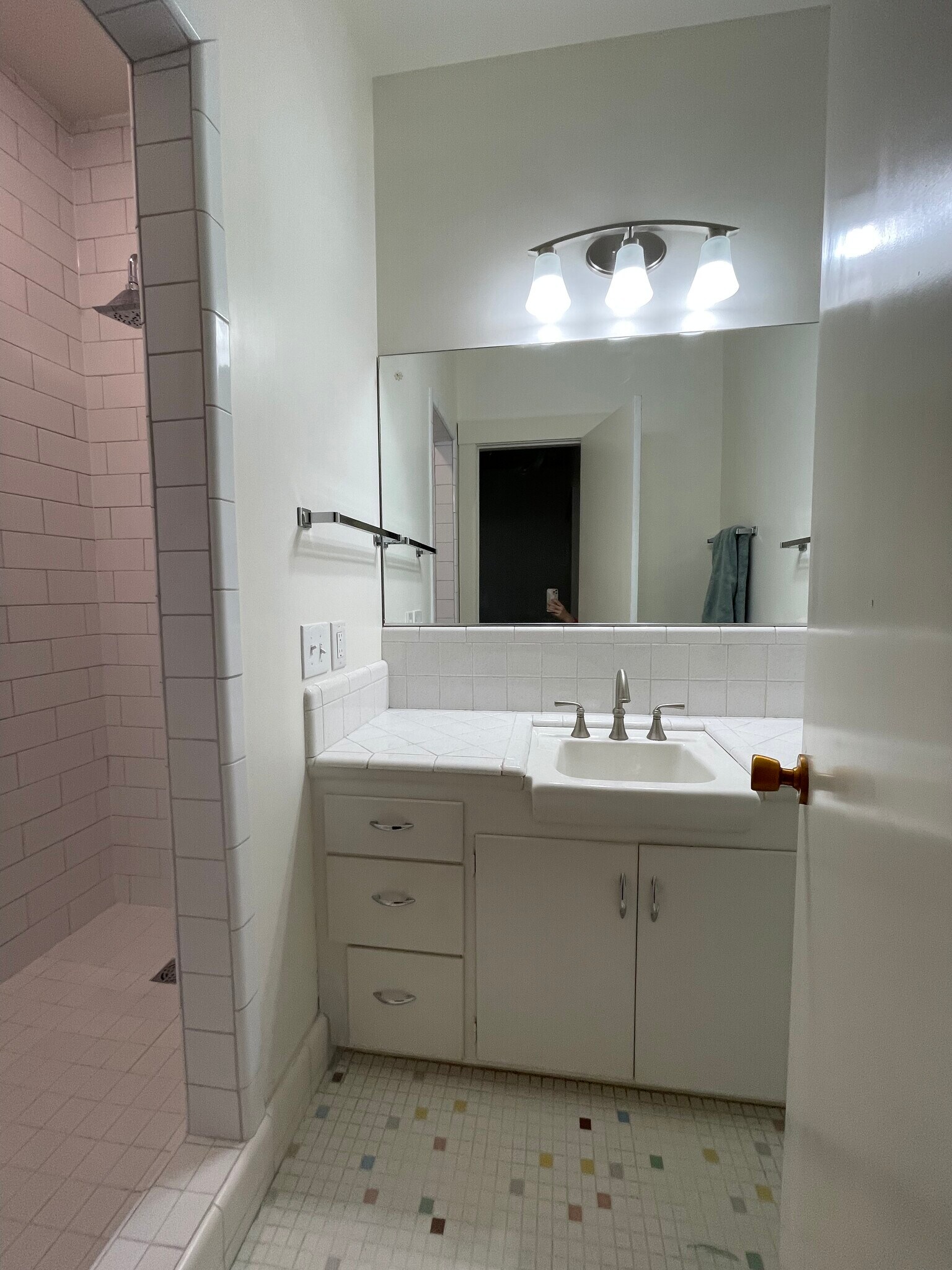 Building Photo - 264 E 4800 S