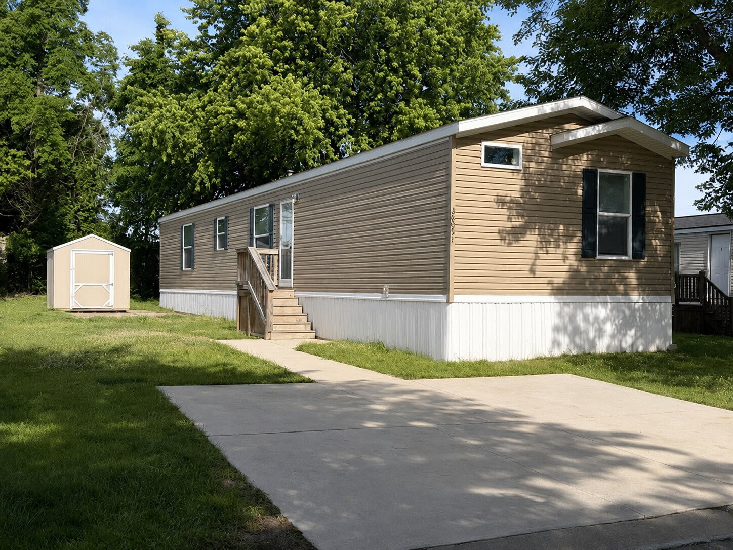 Building Photo - 38051 St Tropez Dr