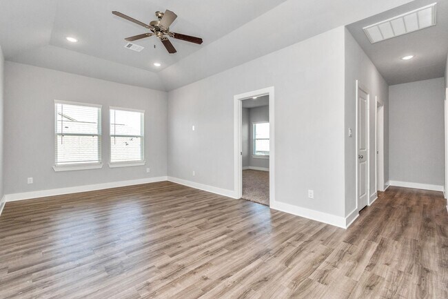 Building Photo - Welcome to the Holly — Spacious Comfort, Modern Style.