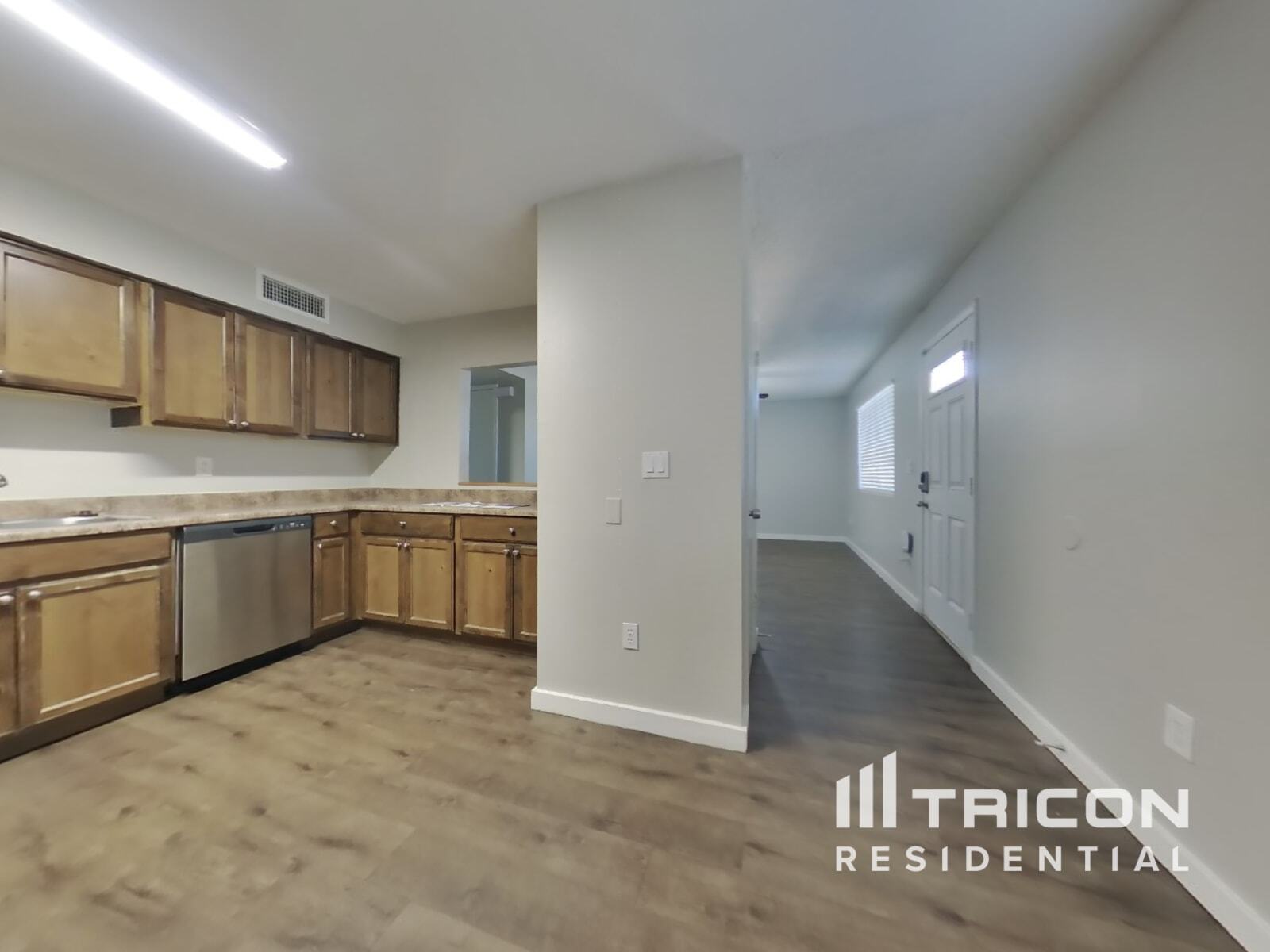 Building Photo - 14033 N 61st Ave