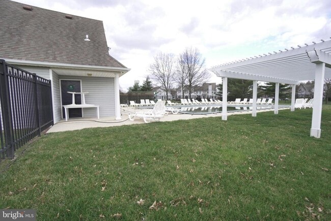 Building Photo - 2041 Greenes Way Cir