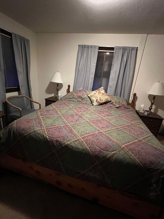 Building Photo - Winter Lease - Less than a mi to Diamond Peak (2 Bedroom plus Loft)