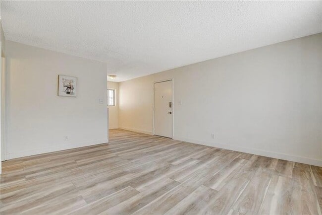 Building Photo - Completely Updated and Move-In Ready, 2 bedroom, 1 bath first floor unit!