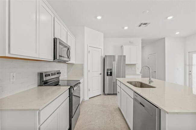 Building Photo - 13161 Stillmont Pl