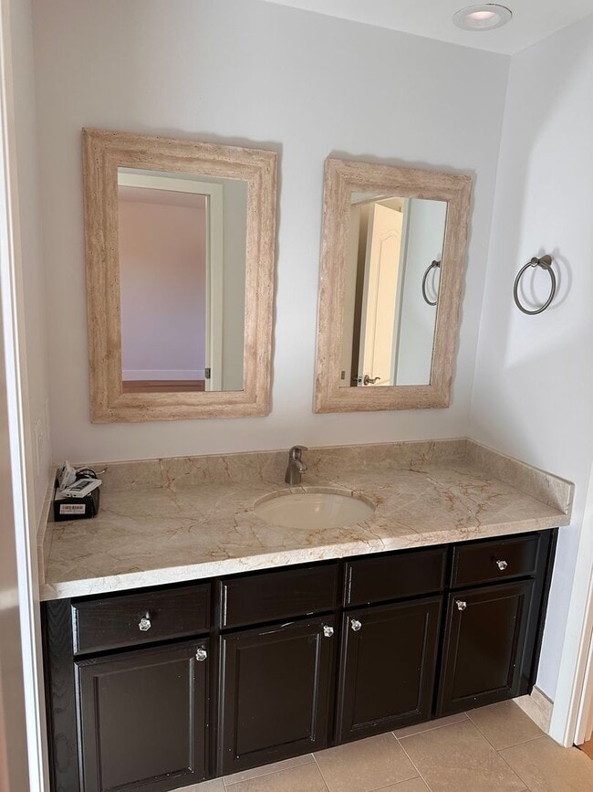 Building Photo - Las Palmas Ranch Home