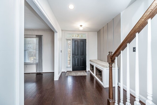 Building Photo - Beautiful Northside RVA Home-Move In Ready