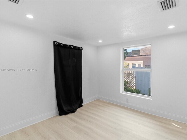 Building Photo - 1829 NW 62nd Terrace
