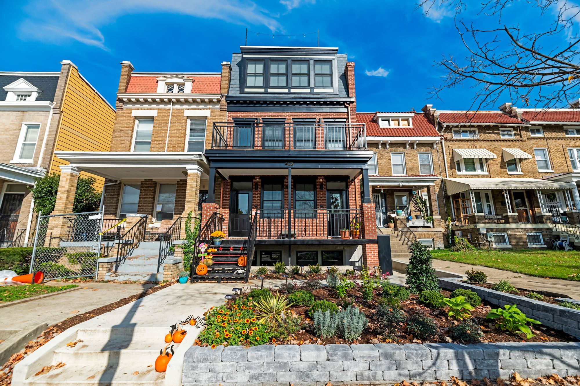 Building Photo - 423 Quincy St NW