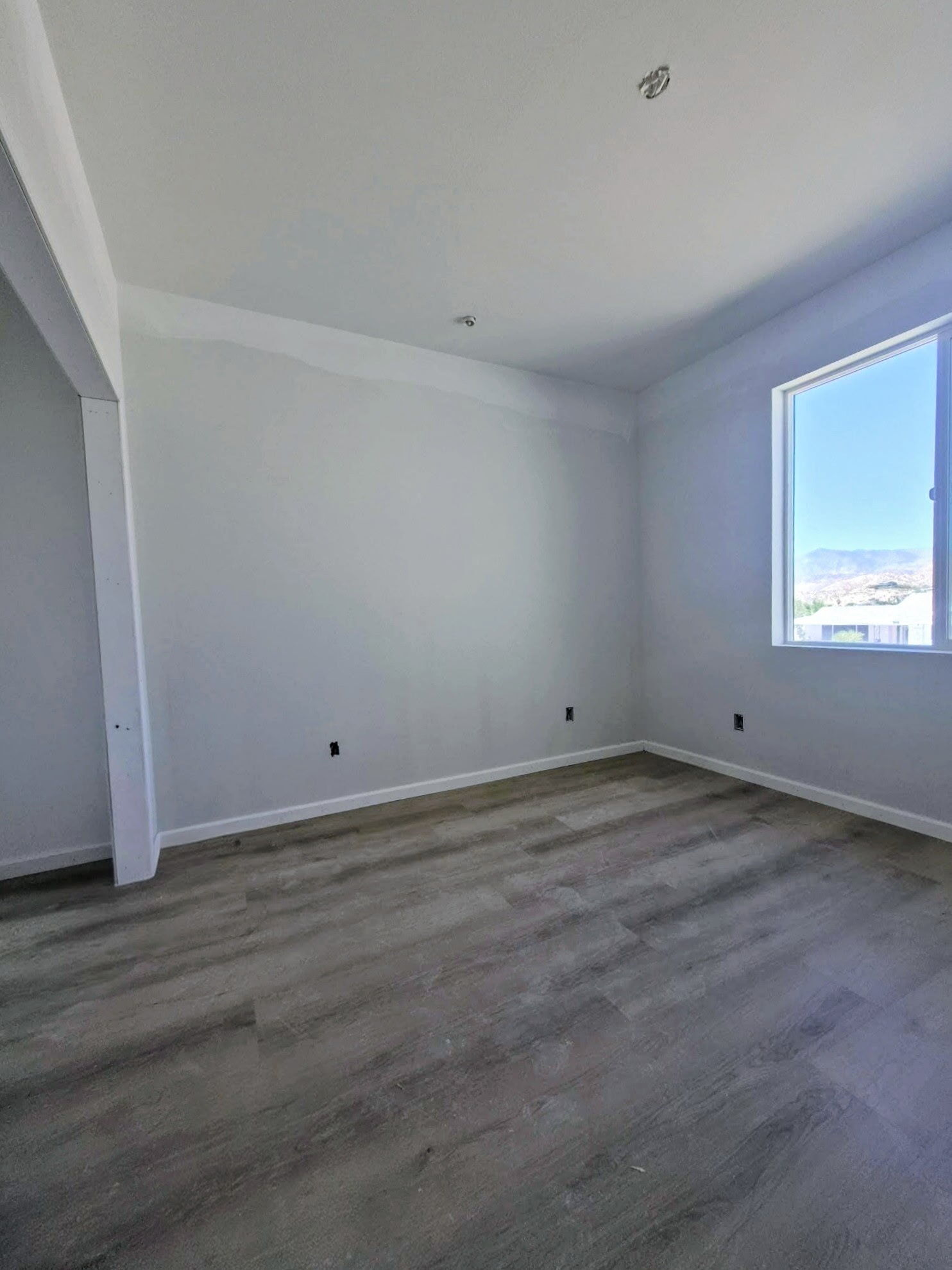 Building Photo - 9840 Mesquite Ave