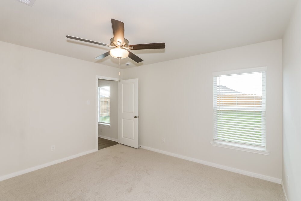 Building Photo - 425 Sunny Highlands Dr