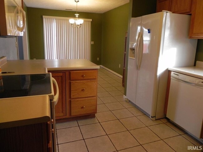 Building Photo - 340 Plantation Way