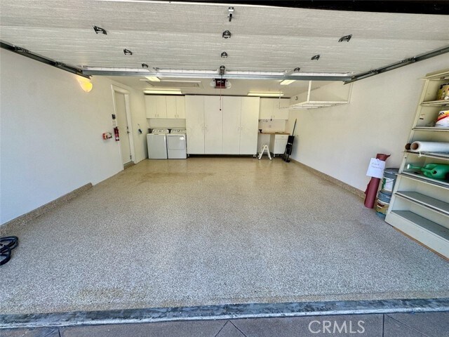 Building Photo - 2745 Temple Hills Dr