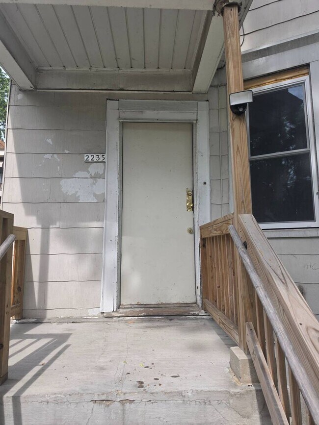Building Photo - 2235 S 20th St