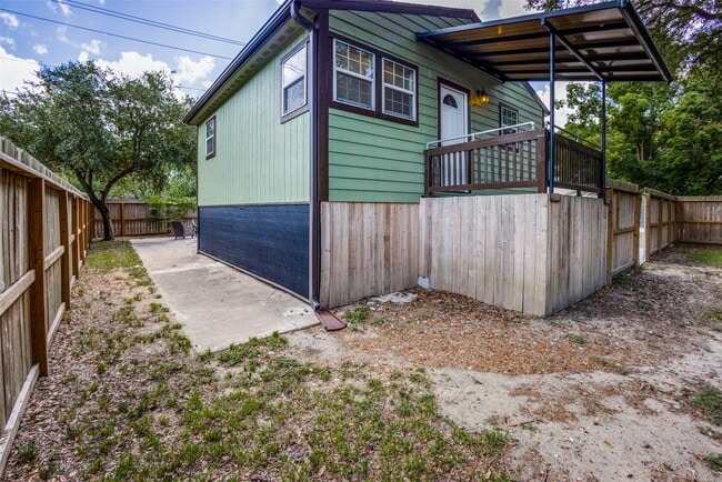 Building Photo - 1200 W Phillips St