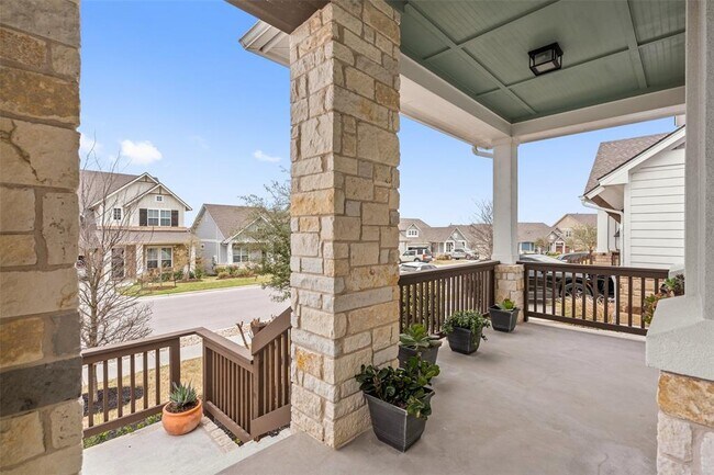 Building Photo - 362 Dayridge Dr