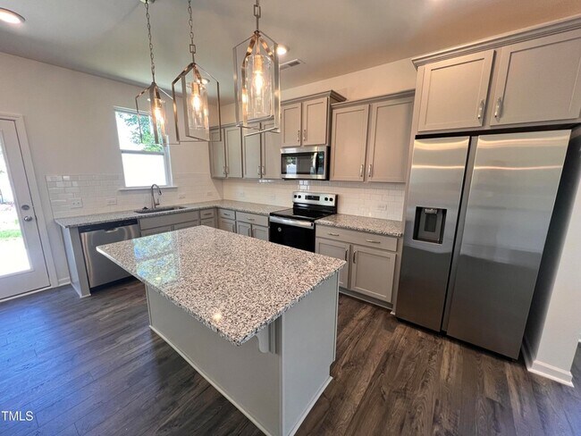 Building Photo - 52 Camel Crazies Pl