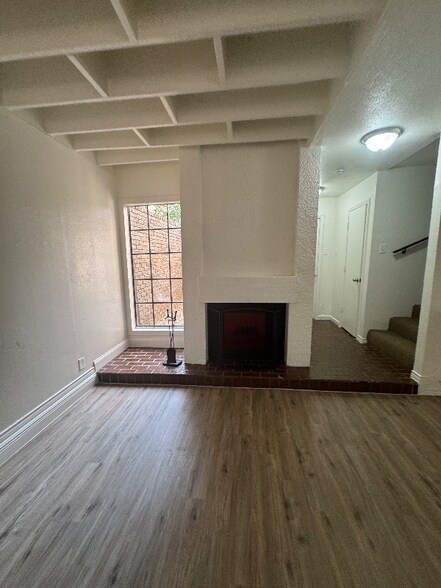 Building Photo - 6019 Ridgecrest Rd