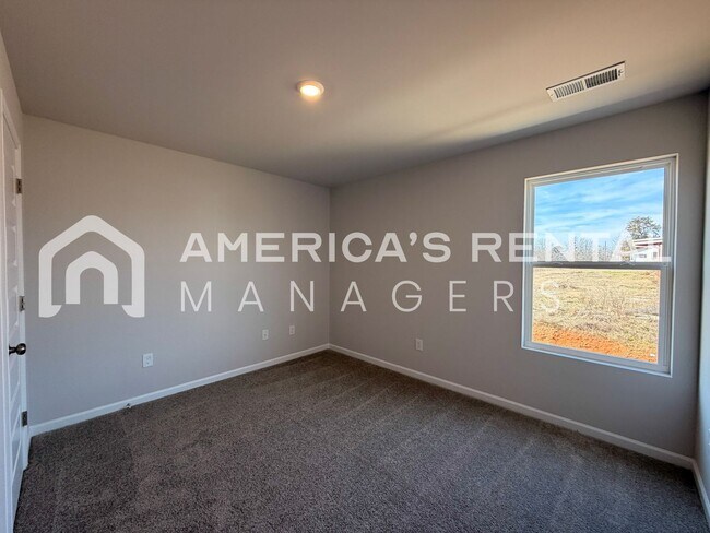 Building Photo - Modern Two Story Living in Lincoln, AL!