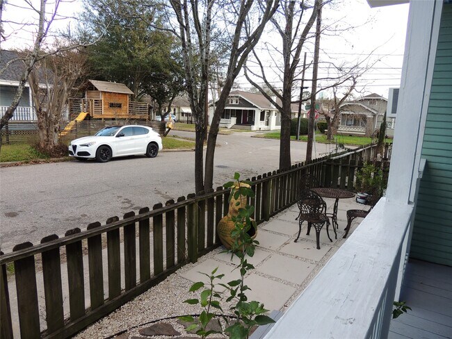 Building Photo - 3701 Bradley St