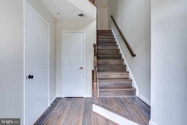 Building Photo - 4307 Chariot Ct