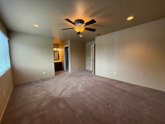 Building Photo - OPEN HOUSE this Wednesday 5pm-6:30pm - Private Redwood Setting | 4BR Home with Family Room, Bar &...