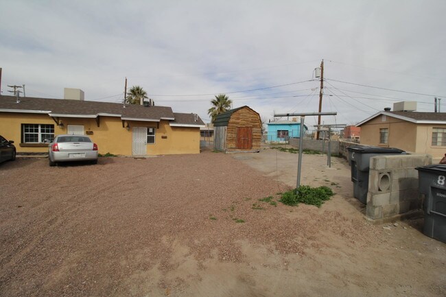 Building Photo - 8903 Old County Dr